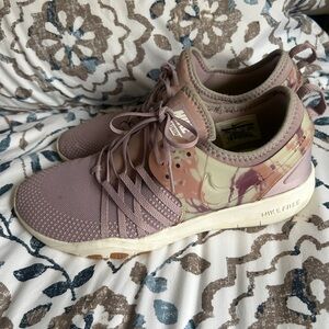 Nike Women's Mauve and Beige Sneakers